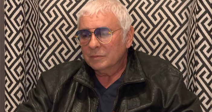 Рок певецът Стенли се появи по Нова нюз за да