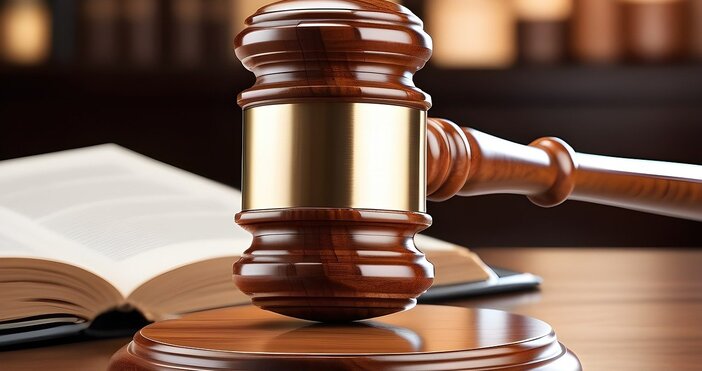 Две българки се признаха за виновни и получиха по четири