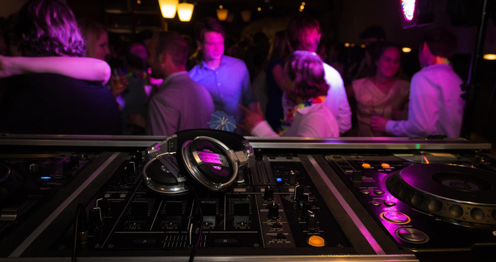 Румънците които пускат силна музика или използват бормашина в неподходящи