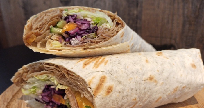 Над 300 души сред които двама в критично състояние са