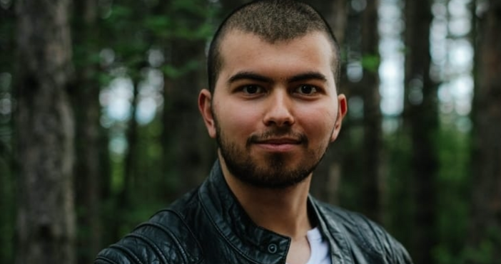 Талантлив българин има нужда от вашата подкрепя за да се