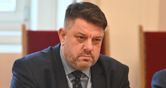 Заместник премиерът каза тежката си дума за скандала в парламента Напрежението между управляващите