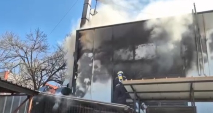 Пожар е избухнал в Пазарджик днес Сигнал е подаден около