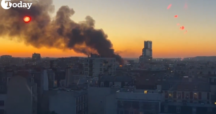 Мощен пожар избухна в център за сортиране на отпадъци в Париж Над