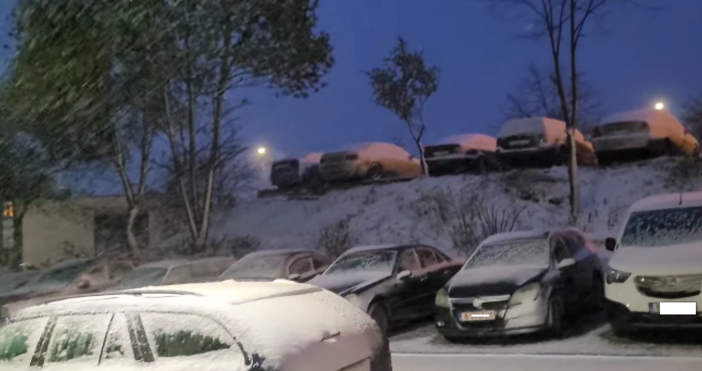 Красива зимна приказка на 7 април във Варна На много места