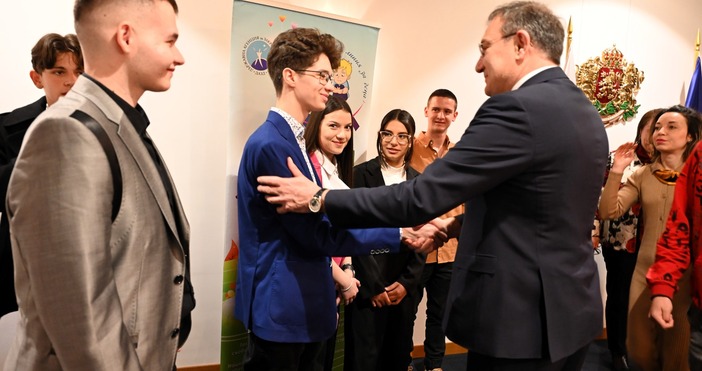 Всичко започва с начина на мислене за това кампанията срещу