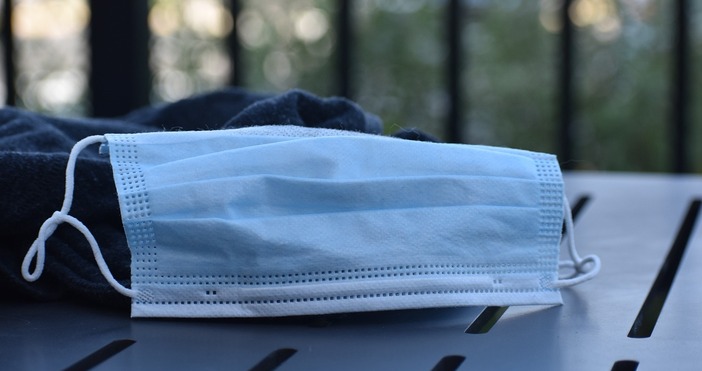 Словакия възстановява парите на хората които са били глобени по