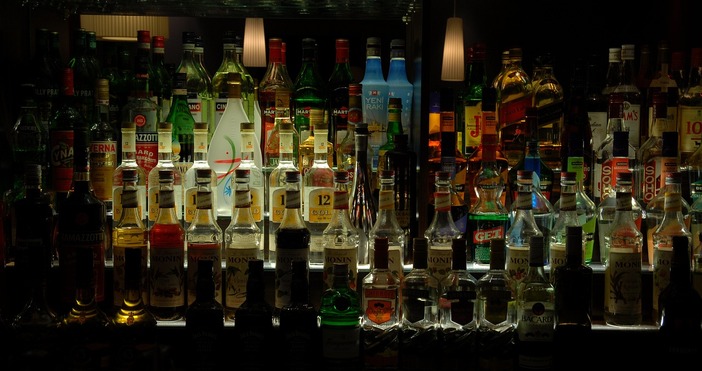 Мащабни контролни действия в данъчни складове и обектите за търговия