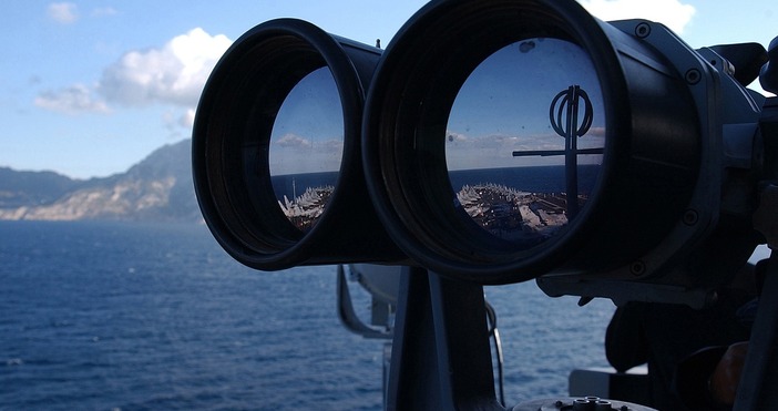 Втори американски самолетоносач пристигна в Близкия изток съобщиха вчера американските