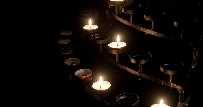 На Лазаровата събота заради възкресяването на Лазар Христос бил прославен