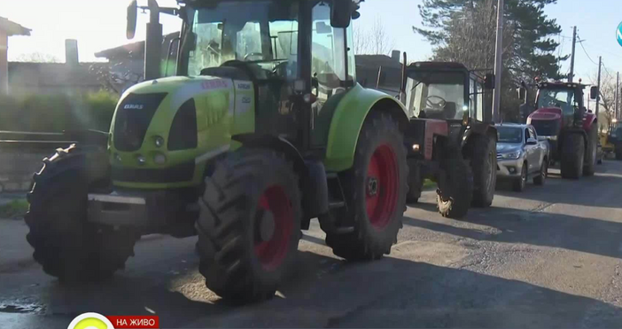 Жители на граничното село Кардам излязоха на протестно автошествие Причината