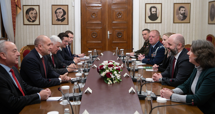 Доставката на изтребителите F 16 е само началото на политическия ангажимент