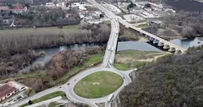 Държавата започва обезопасяване на 36 от най опасните пътни отсечки в