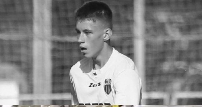 Футболистът от школата на руския Ротор Волгоград Максим Семьонов почина