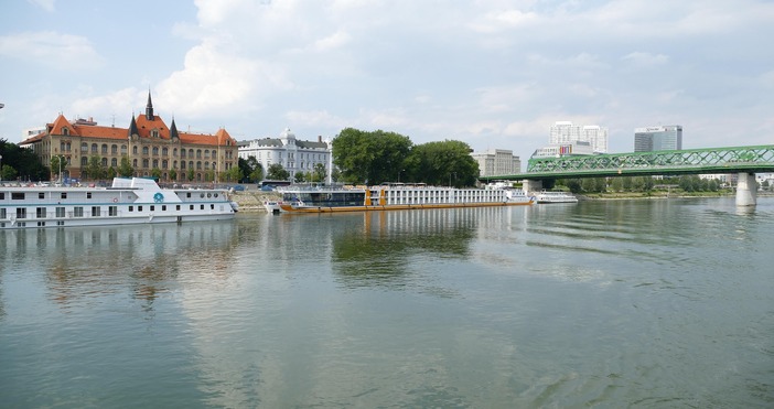 Словашкият парламент прие закон за разкриване на приходите и дарителите