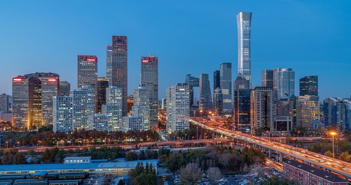 Администрацията на Доналд Тръмп обмисля повишаване на митата върху китайския