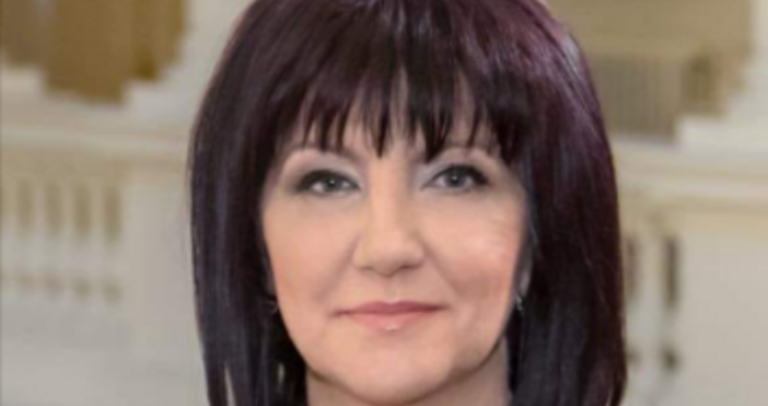 Майката на Цвета Караянчева е починала Златка Вълчева е издъхнала на 79