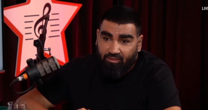 Кралят на попфолка Азис е откровен за сексуалните си увлечения