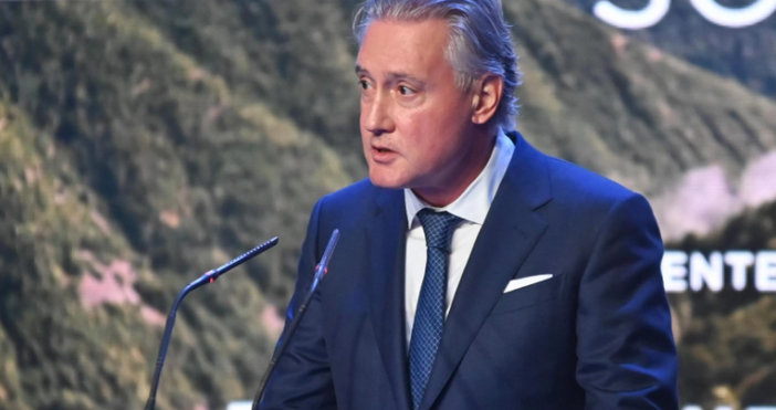 Кирил Домусчиев става на 55 години днес Ръководството на Лудогорец не