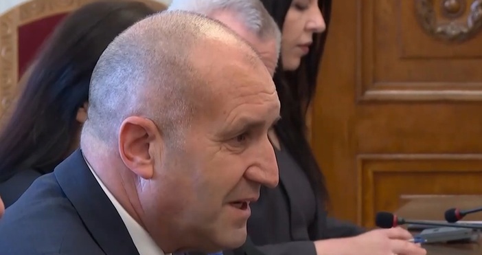 Думи по повод кончината на папата дойдоха и от българския