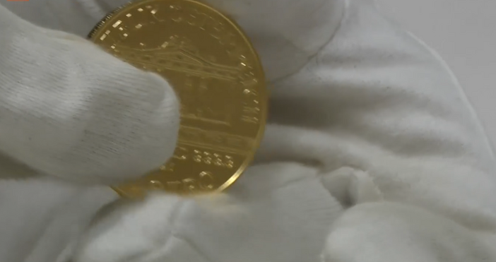 Цената на златото стигна нов рекорд за всички времена