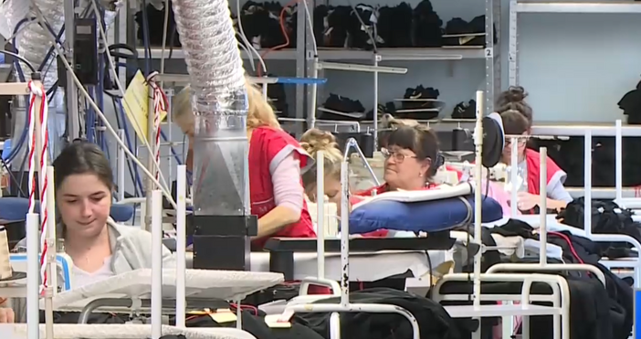 Шивашките фирми у нас са принудени да търсят нови пазари