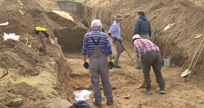 Непроучени досега гробове от Западния некропол на античния град Хераклея