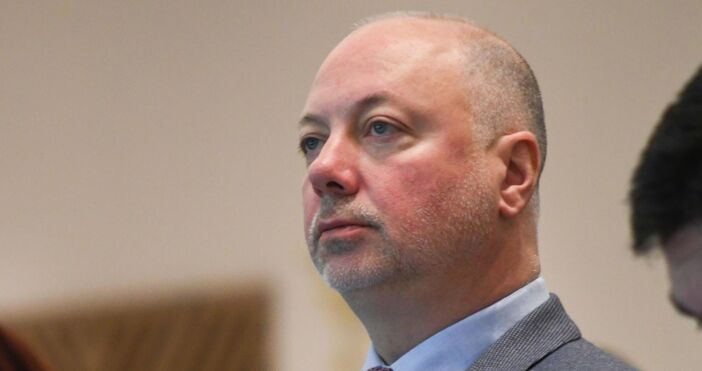 Държавни глави премиери монарси и 130 чужди делегации са потвърдили