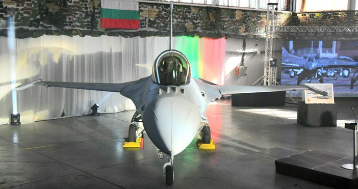 Без новия изтребител F 16 Block 70 на военния парад Това заявиха