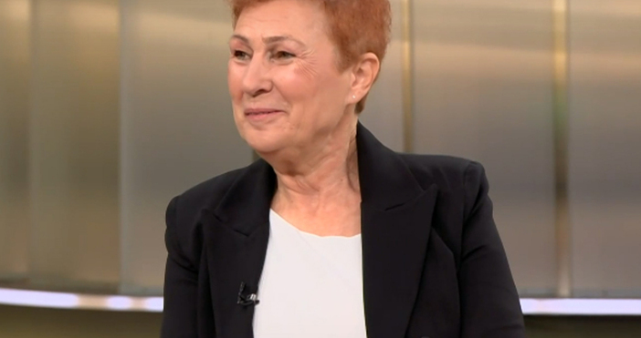 Мая Василева Нешкова е българска поп певица  Мая Нешкова е родена на 1 май 1957