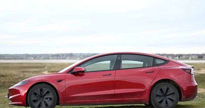 Tesla оглави списъка с марки чиито стойности на употребяваните автомобили