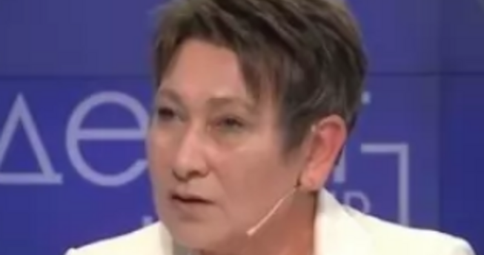 Според нея правителството не предлага реален отговор на въпроса как