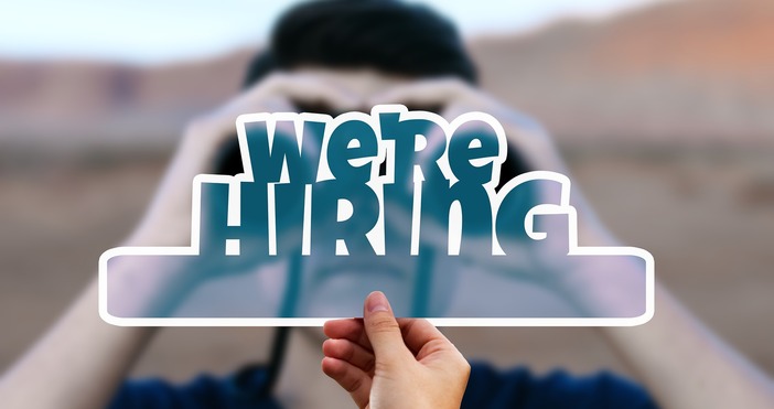 Броят на подадените за първи път молби за помощи при