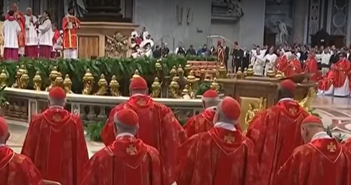 Последният ден на траур след смъртта на папа Франциск С