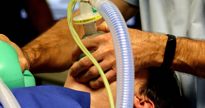 Отпускането на домашни кислородни апарати по Здравна каса все още