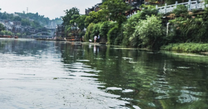 Трима души загинаха 14 остават в неизвестност а 60 са хоспитализирани  след