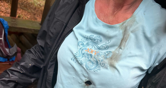 Мъж и жена правят огромна грешка докато са на открито