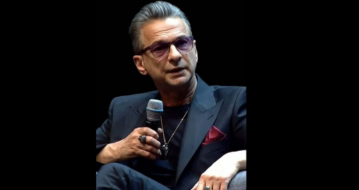 Дейвид Дейв Гаан на английски David Gahan е английски певец фронтмен на синт поп