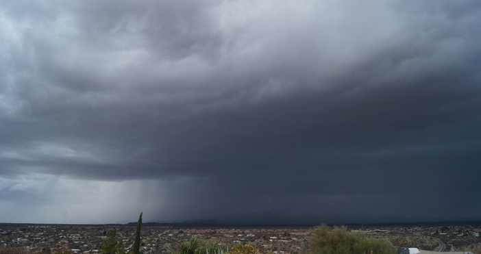 Общо 380 противоградни ракети са изстреляни над територии на Хасковска