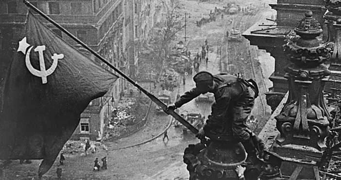 В нощта на 8 срещу 9 май 1945 г в