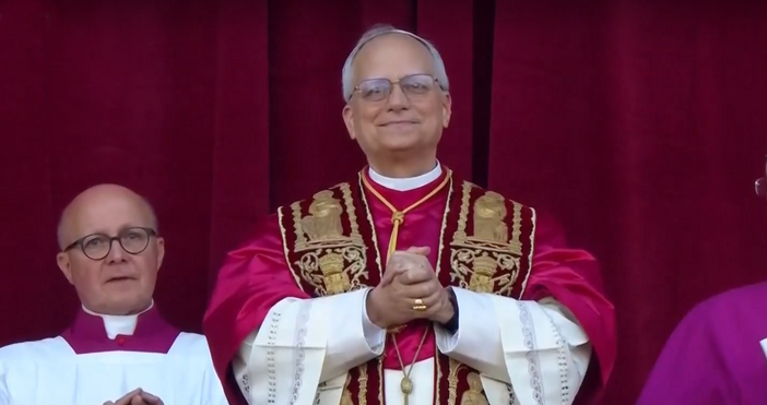 Лъв Четиринадесети изнесе първата си реч от балкона на базиликата