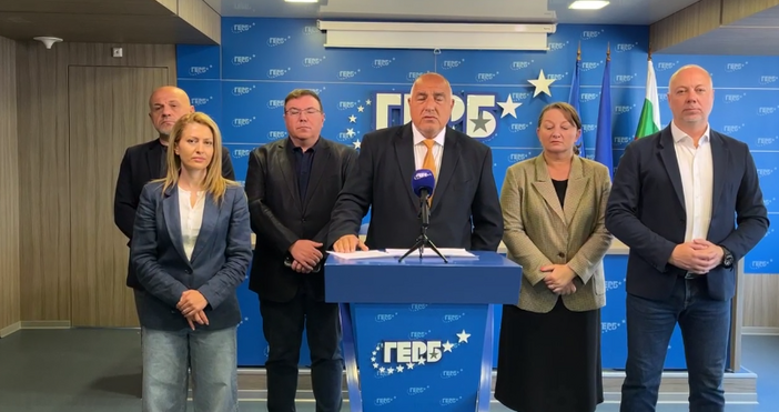 Незабавно трябва да бъде отхвърлен този референдум Народното събрание трябва