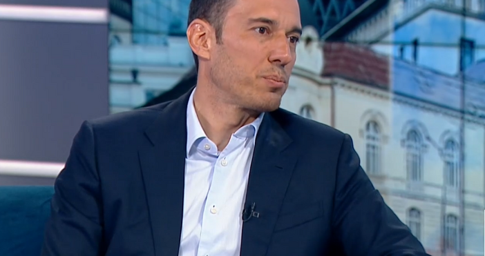 Няма голяма дискусия и ползите от еврото за ясни пътят