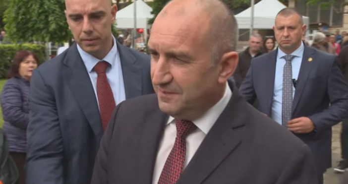 Отвори ли президентът Кутията на Пандора по темата еврозона Коментар