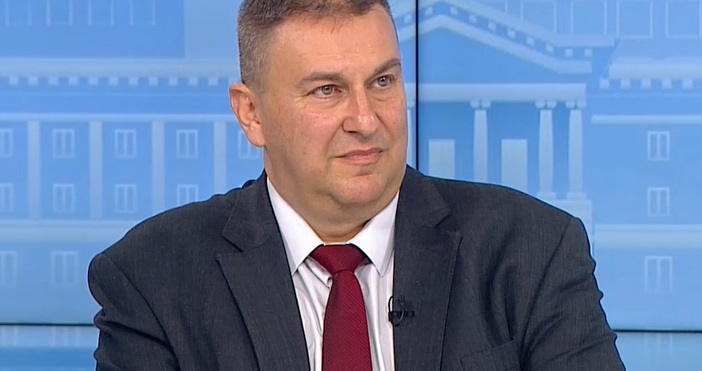 Предложението на президента Румен Радев за провеждането на референдум за