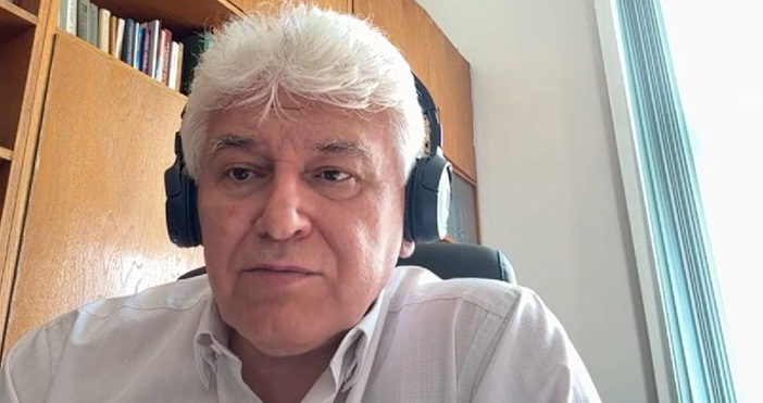 Дали референдумът за еврото на Румен Радев е законосъобразен ще