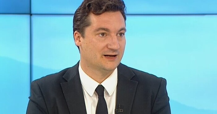 Държавният глава Румен Радев подписа указ за освобождаването на Крум