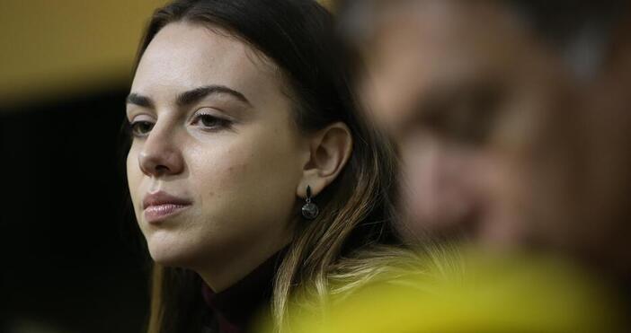 Нургюл Салимова направи реми с водачката във временното класиране Анна