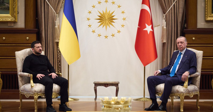 Президентът на Украйна Володимир Зеленски пътува за турската столица Анкара