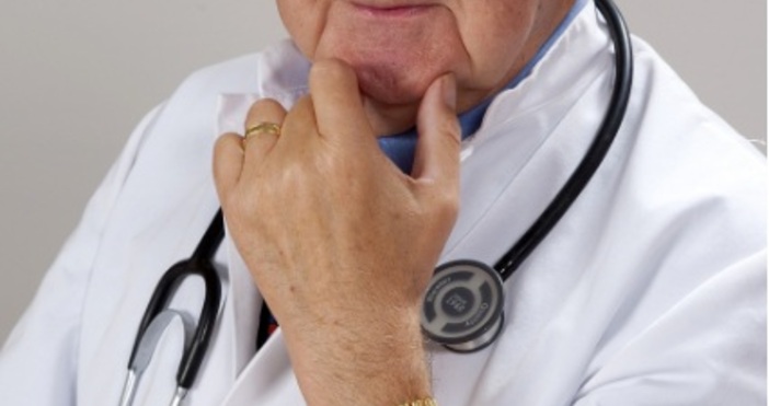 Пет общопрактикуващи лекари са завъртели схема с която са издавали